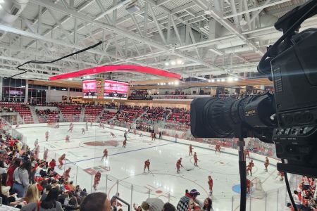 sacred heart hockey.jpg